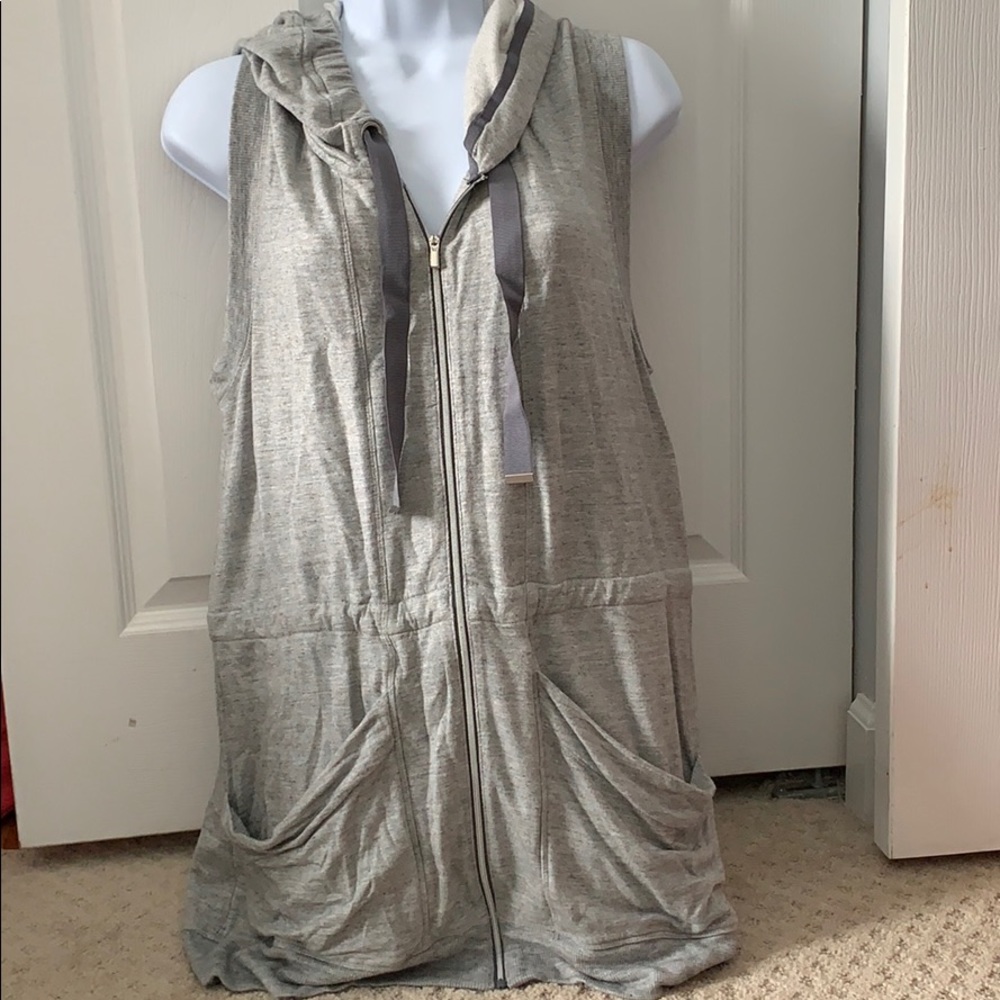 Athleta sleeveless long hooded zip jacket